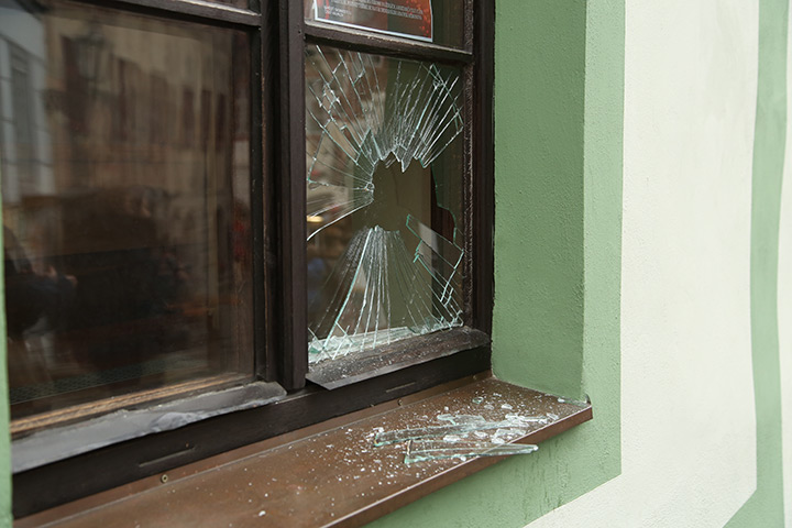 A2B Glass are able to board up broken windows while they are being repaired in Skegness.